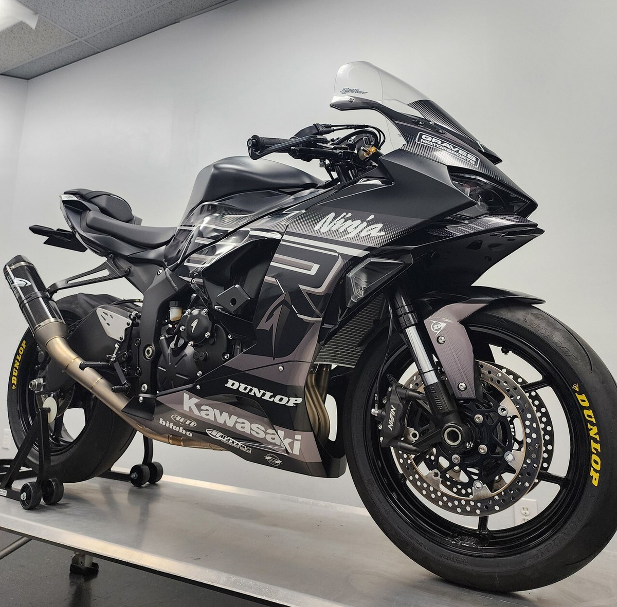 Graves Kawasaki ZX-6R OEM Bodywork Graphics Set - Grayscale 24-25