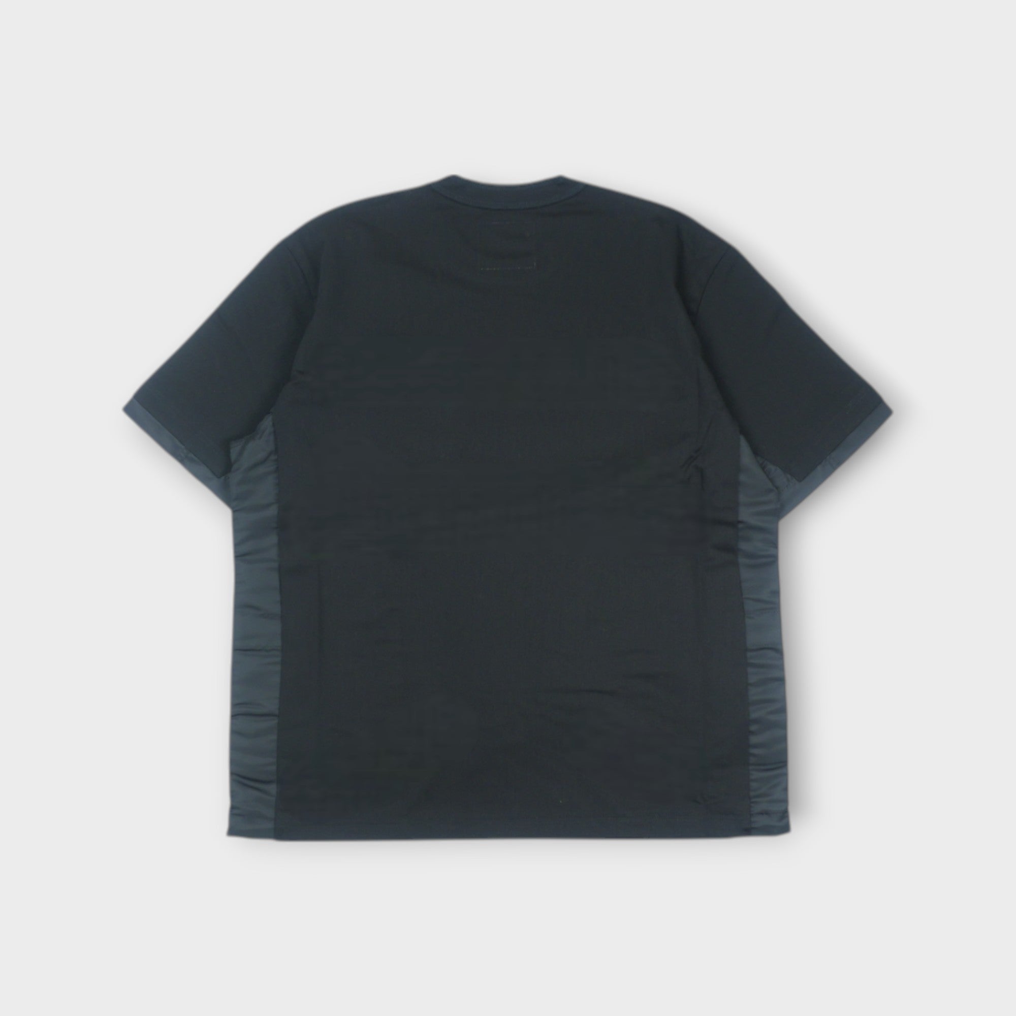 注文 sacai Tシャツ 黒フレア Sacai サカイ バックフレア切替 半袖プル