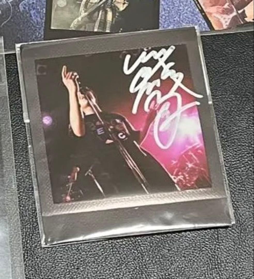 【ましゅ】Novelbright 竹中雄大 サイン入り チェキ Novelbright 竹中雄大 写真 サイン入り 美品 - メルカリ