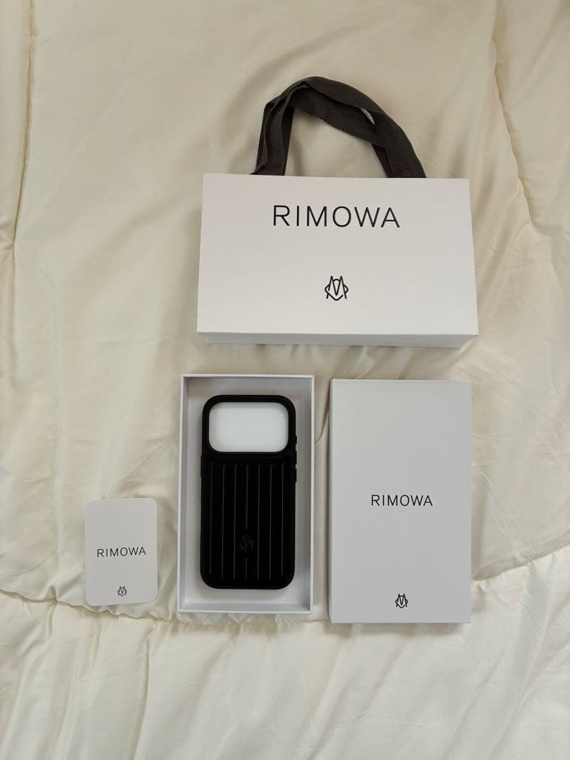 RIMOWA アルミニウム製 iPhone 17 Proケース ブラック Aluminum iPhone 17 Pro Case | Black | RIMOWA