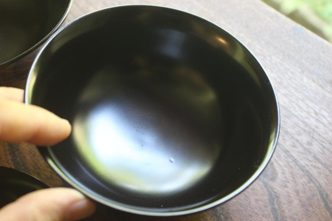極小傷有！時代黒漆に風情ある朱漆菊文の映えるお椀2