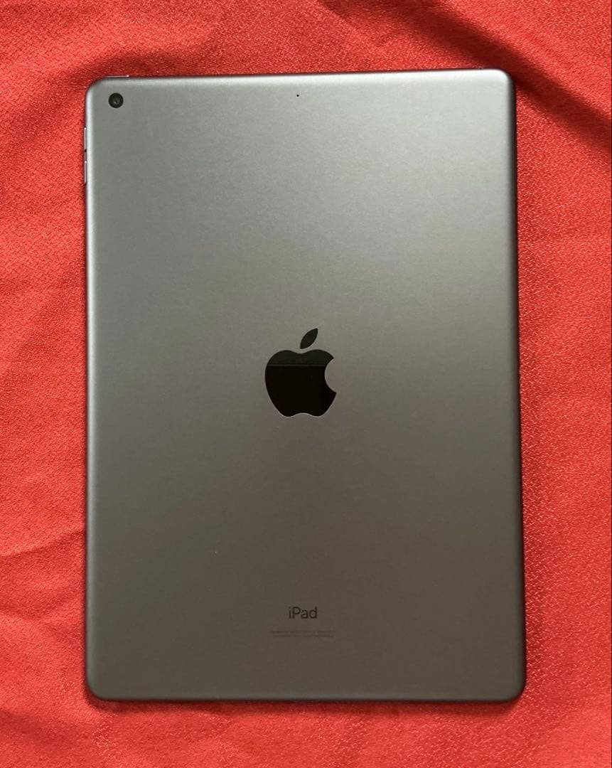 Apple iPad 本体 8世代 32GB 　(アメリカバージョン) Amazon.com : Apple iPad (10.2-inch, Wi-Fi, 32GB) - Silver (Latest
