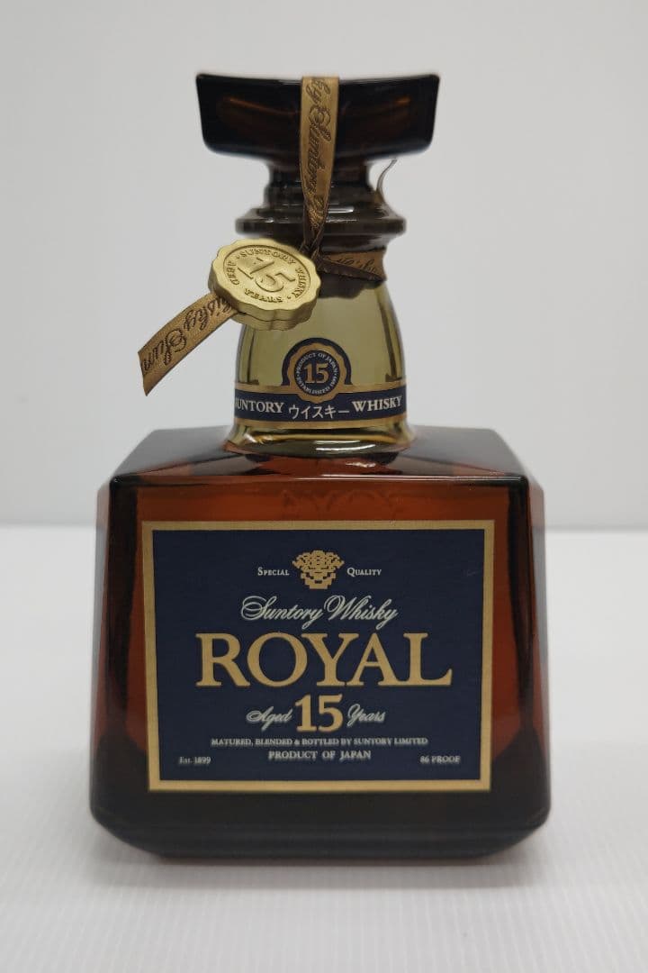 サントリーウイスキー ロイヤル 15年 700ml BUY] Suntory Royal 15 Year Old Whisky | 700ML at CaskCartel.com