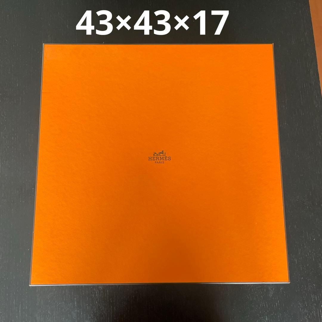エルメス　空箱　43×43×17 リボン付き エルメス 空箱 43×43×17 リボン付き - メルカリ