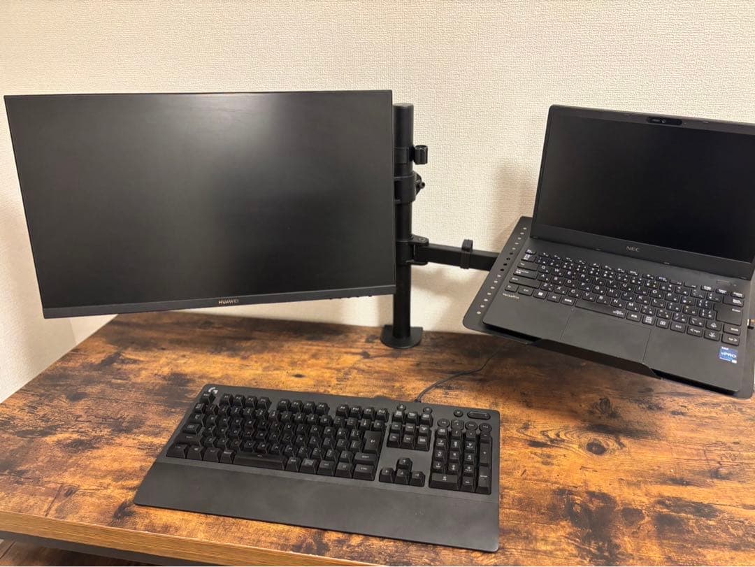 シロヒテ（プロフ必読）※ディスプレイ、アーム、キーボード、椅子 シロヒテ（プロフ必読）※ディスプレイ、アーム、キーボード、椅子