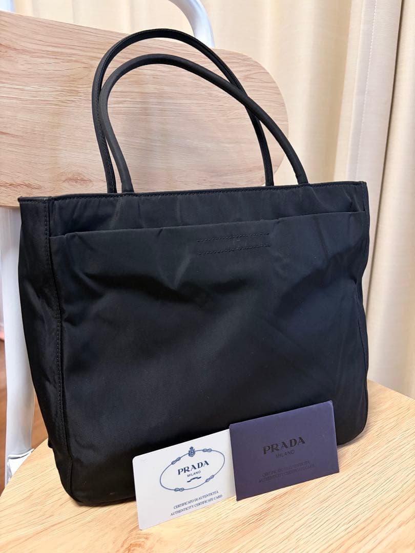 PRADA METROPOLI ハンドバッグ 黒　プラダ